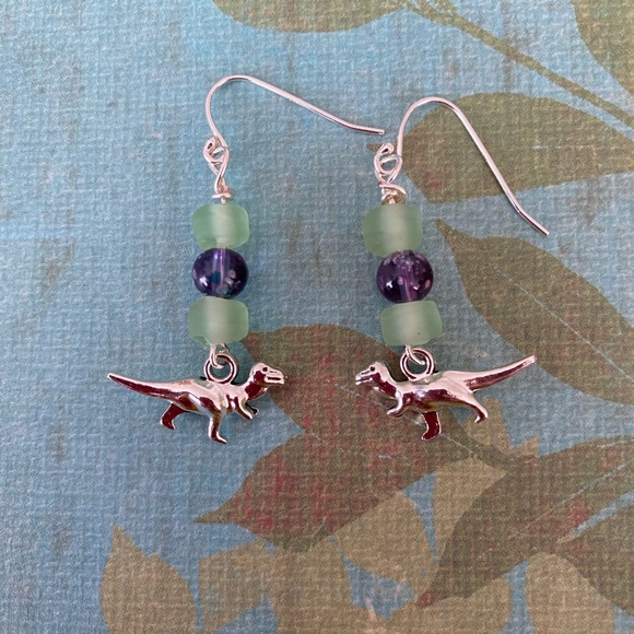 T-Rex beach glass bead dinosaur earrings. Handmade - Picture 3 of 8